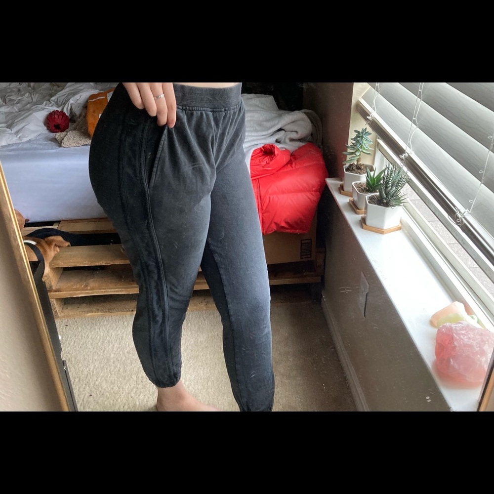 Aerie joggers